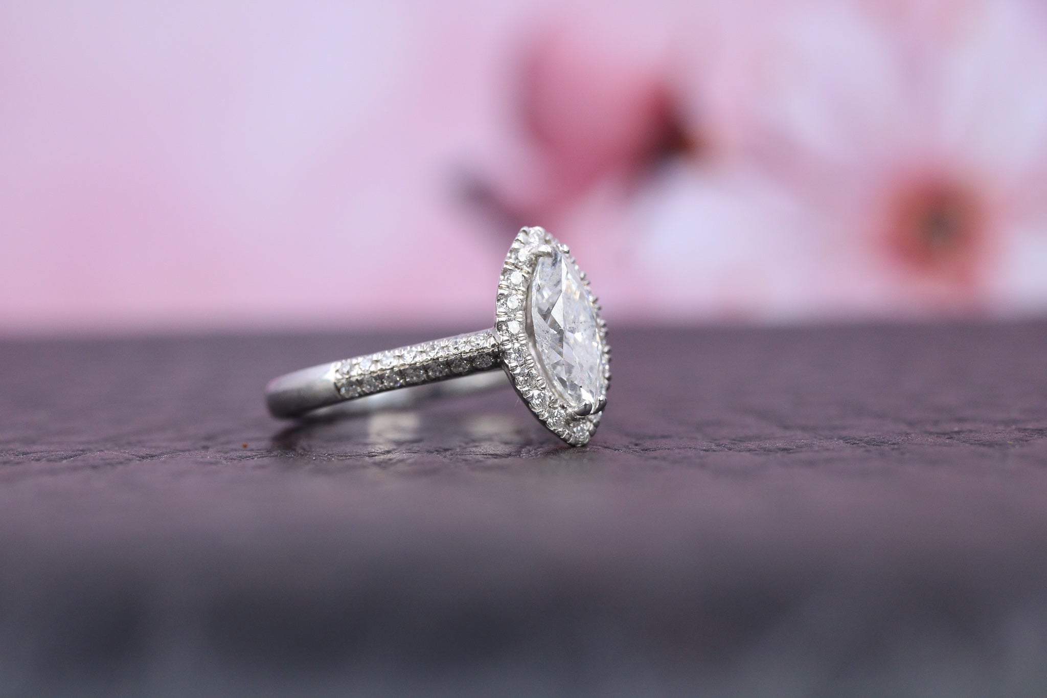 18ct White Gold & Diamond Ring - AM4013 - Hallmark Jewellers Formby & The Jewellers Bench Widnes