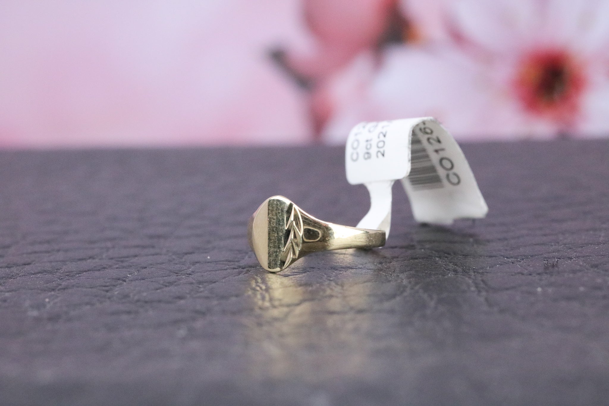 9ct Yellow Gold Ring - CO1263 - Hallmark Jewellers Formby & The Jewellers Bench Widnes