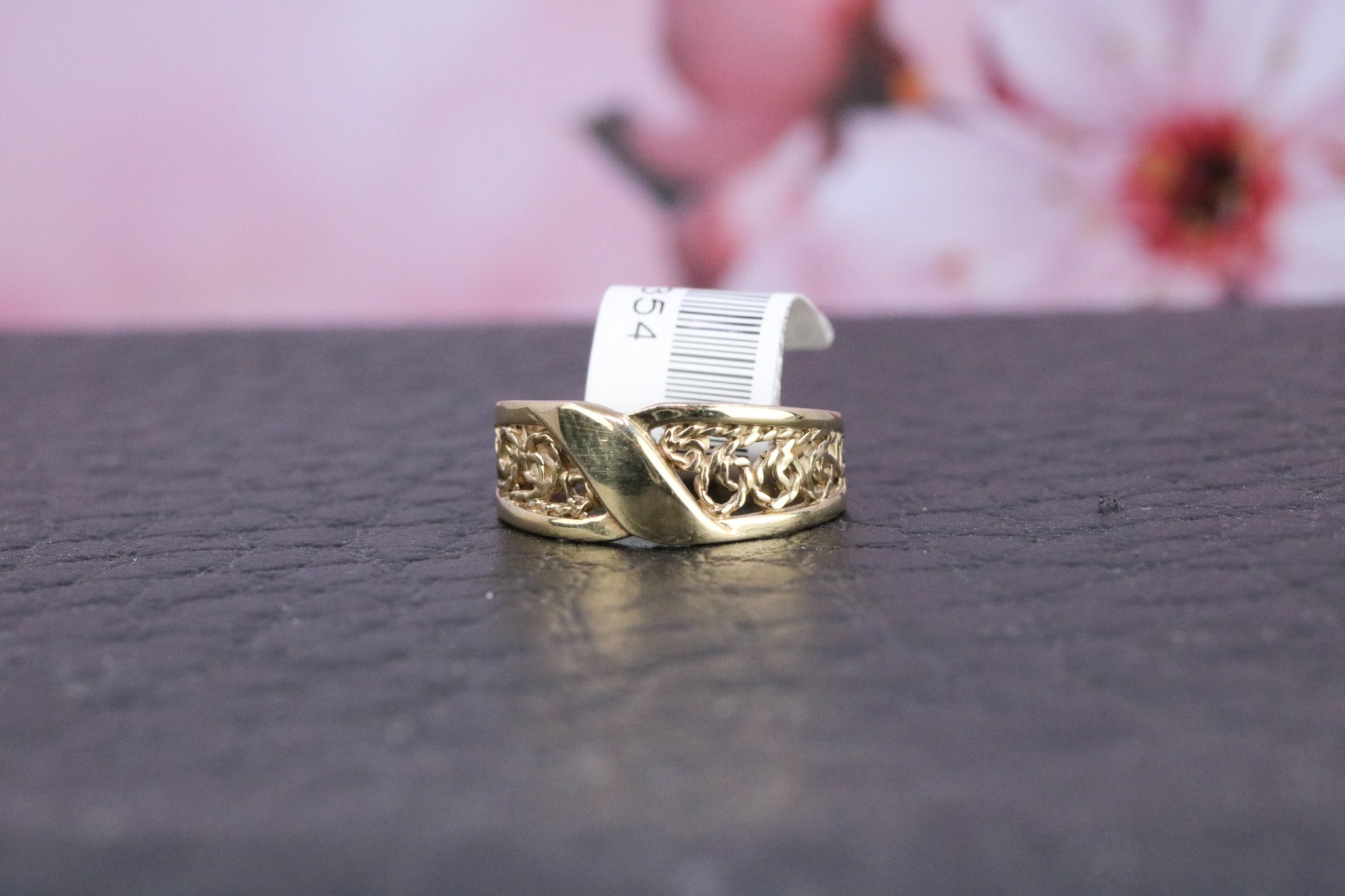9ct Yellow Gold Ring - CO1354 - Hallmark Jewellers Formby & The Jewellers Bench Widnes