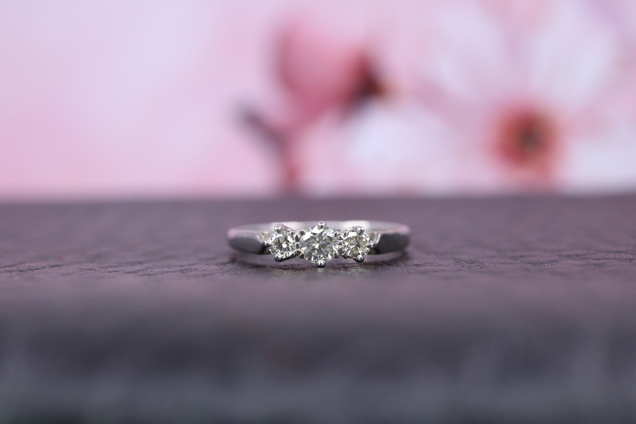 18ct White Gold & Diamond Ring - HJ2034 - Hallmark Jewellers Formby & The Jewellers Bench Widnes