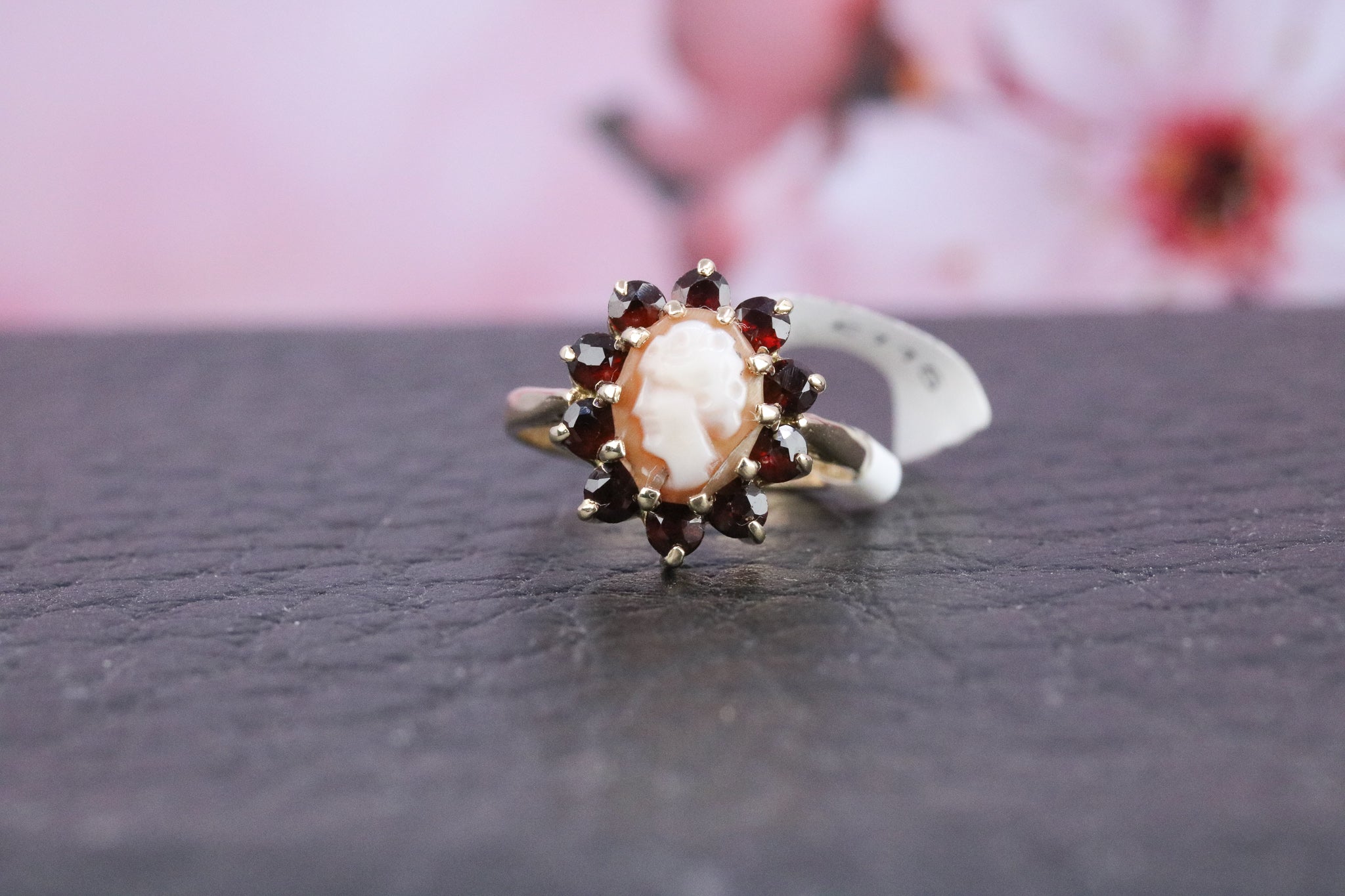 9ct Yellow Gold Cameo Ring - HJ2361 - Hallmark Jewellers Formby & The Jewellers Bench Widnes
