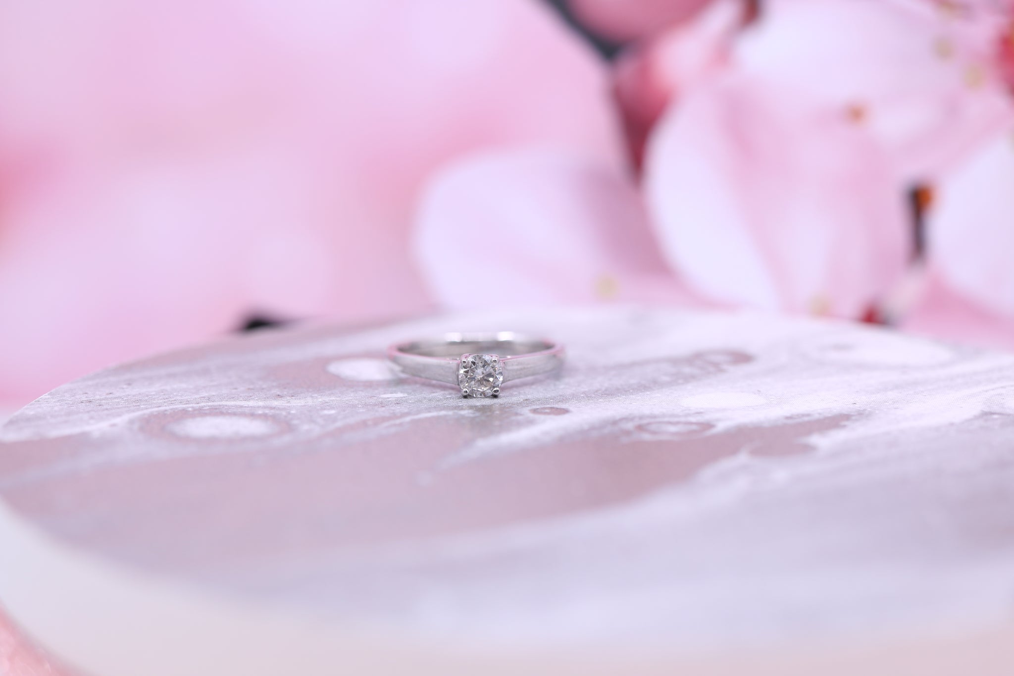 18ct White Gold & Diamond Ring 0.33ct - W1842 - Hallmark Jewellers Formby & The Jewellers Bench Widnes