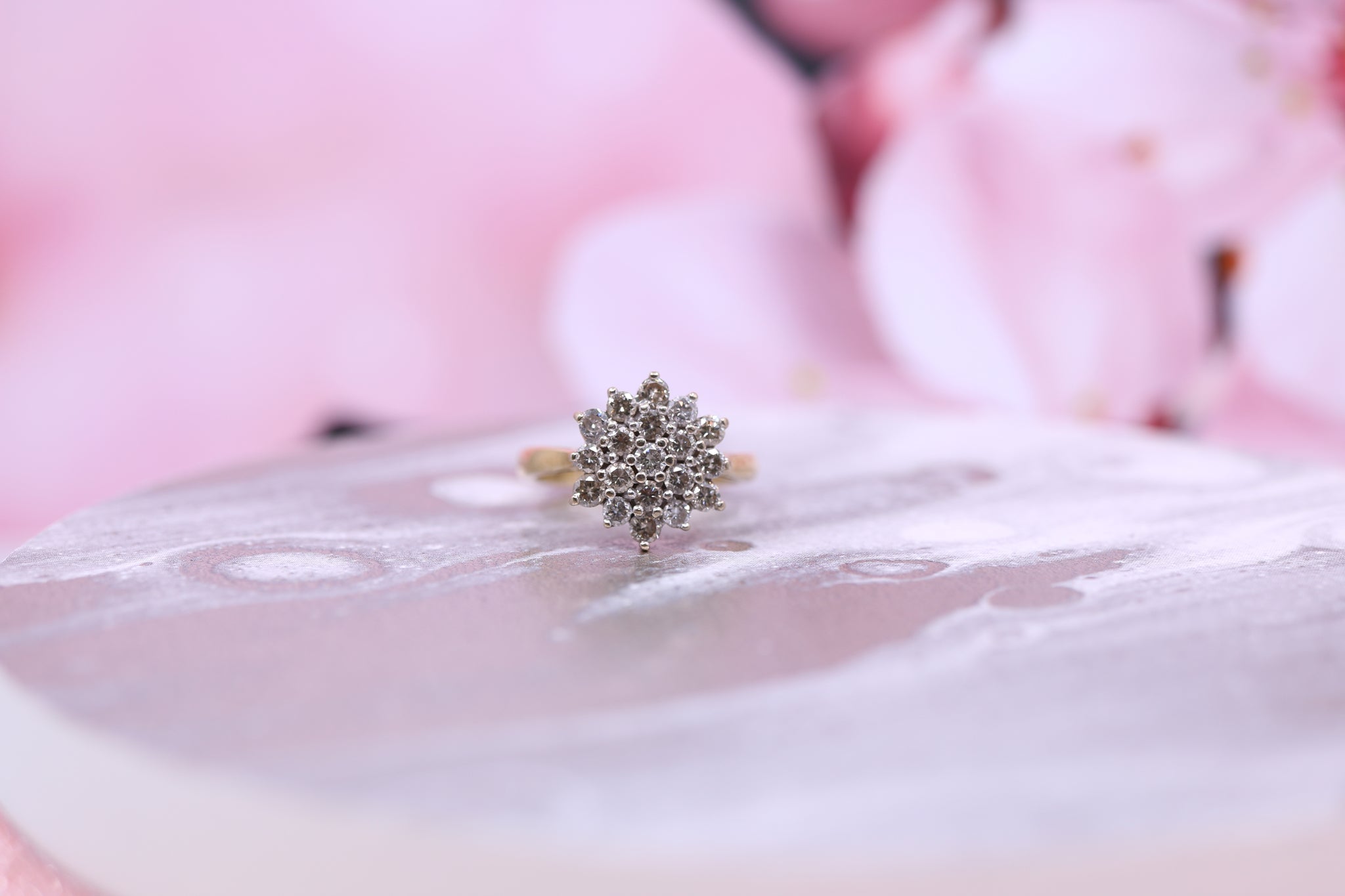 18ct Yellow Gold Diamond Ring - W1840 - Hallmark Jewellers Formby & The Jewellers Bench Widnes