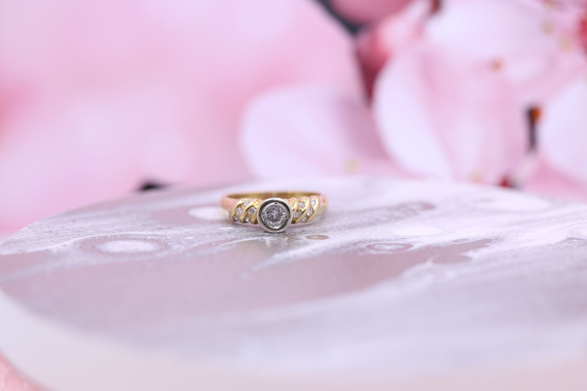 18ct Yellow Gold Diamond Ring - W1838 - Hallmark Jewellers Formby & The Jewellers Bench Widnes
