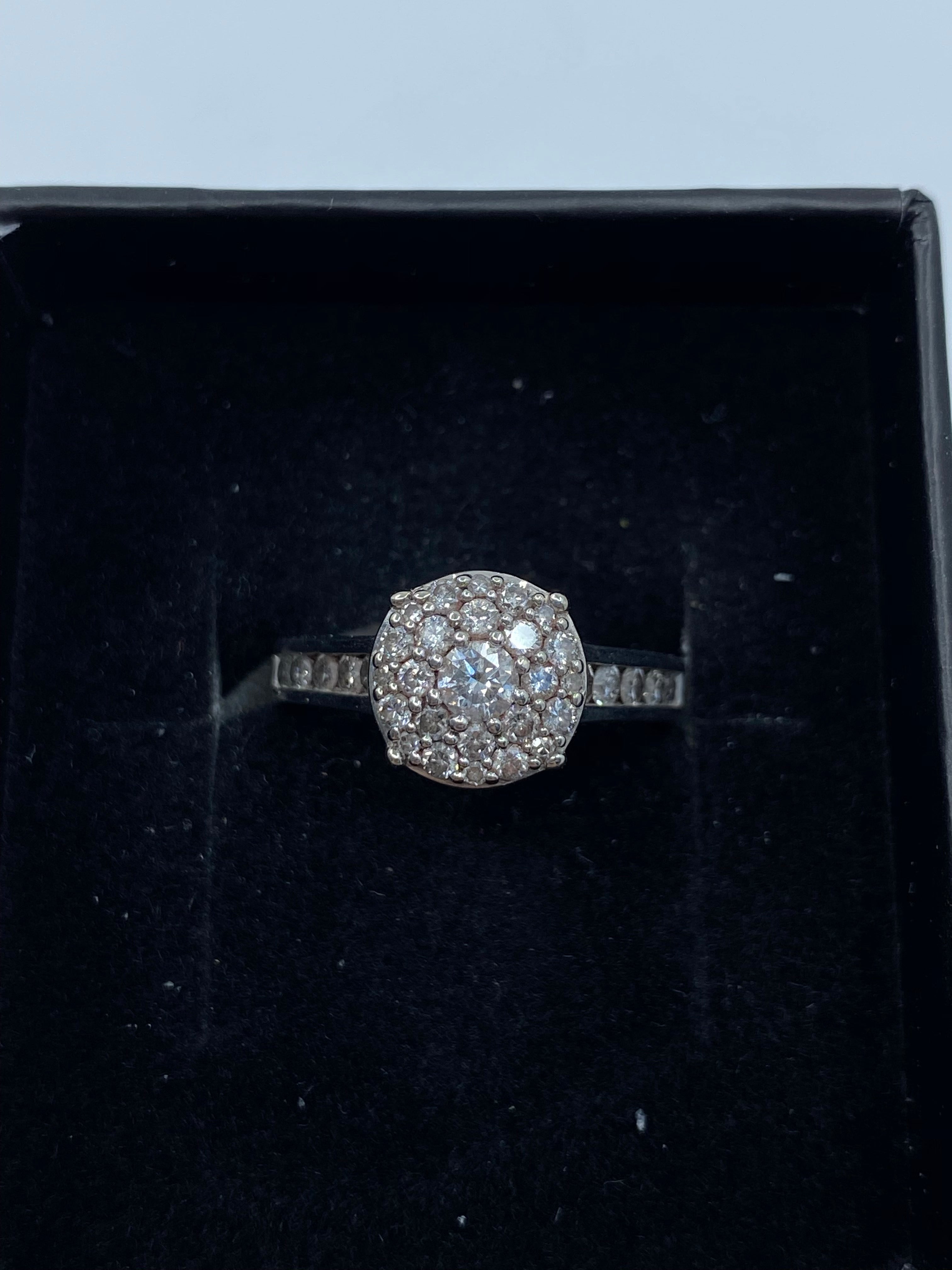 18ct White Gold & Diamond 0.73ct - HJ029 - Hallmark Jewellers Formby & The Jewellers Bench Widnes