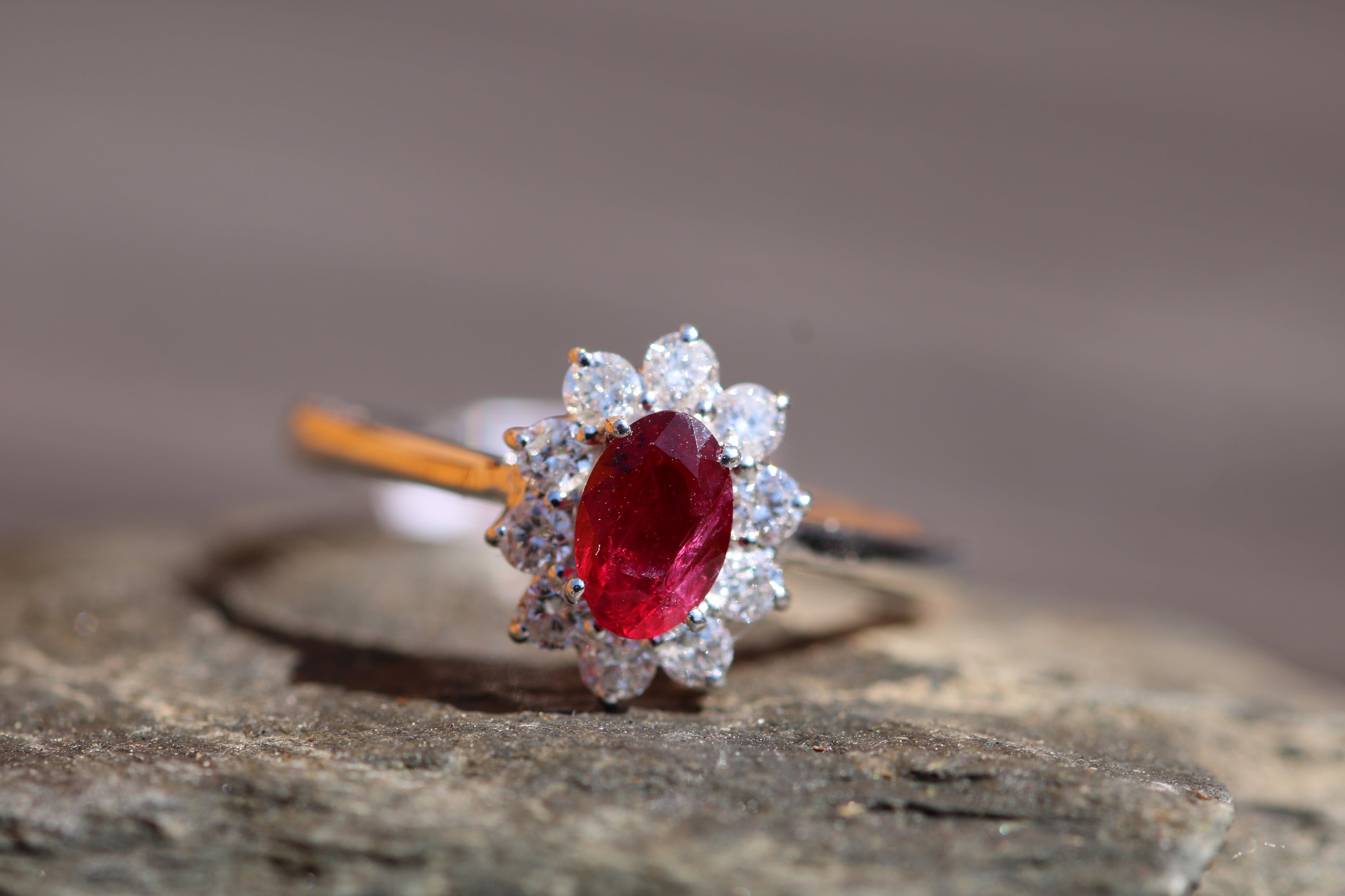 18ct White Gold Ruby & Diamond - HJ098 - Hallmark Jewellers Formby & The Jewellers Bench Widnes