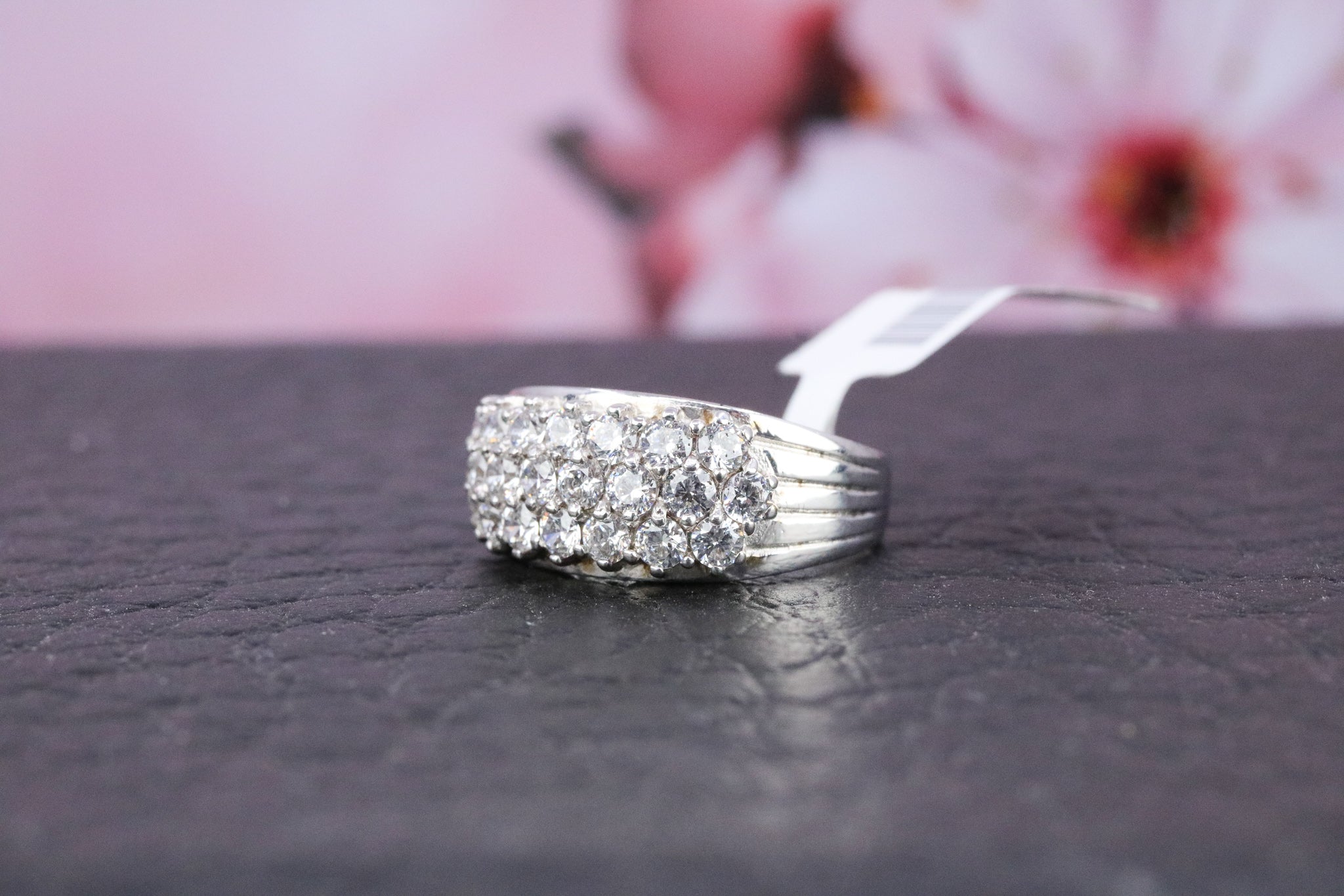 9ct White Gold Ring - CO1372 - Hallmark Jewellers Formby & The Jewellers Bench Widnes