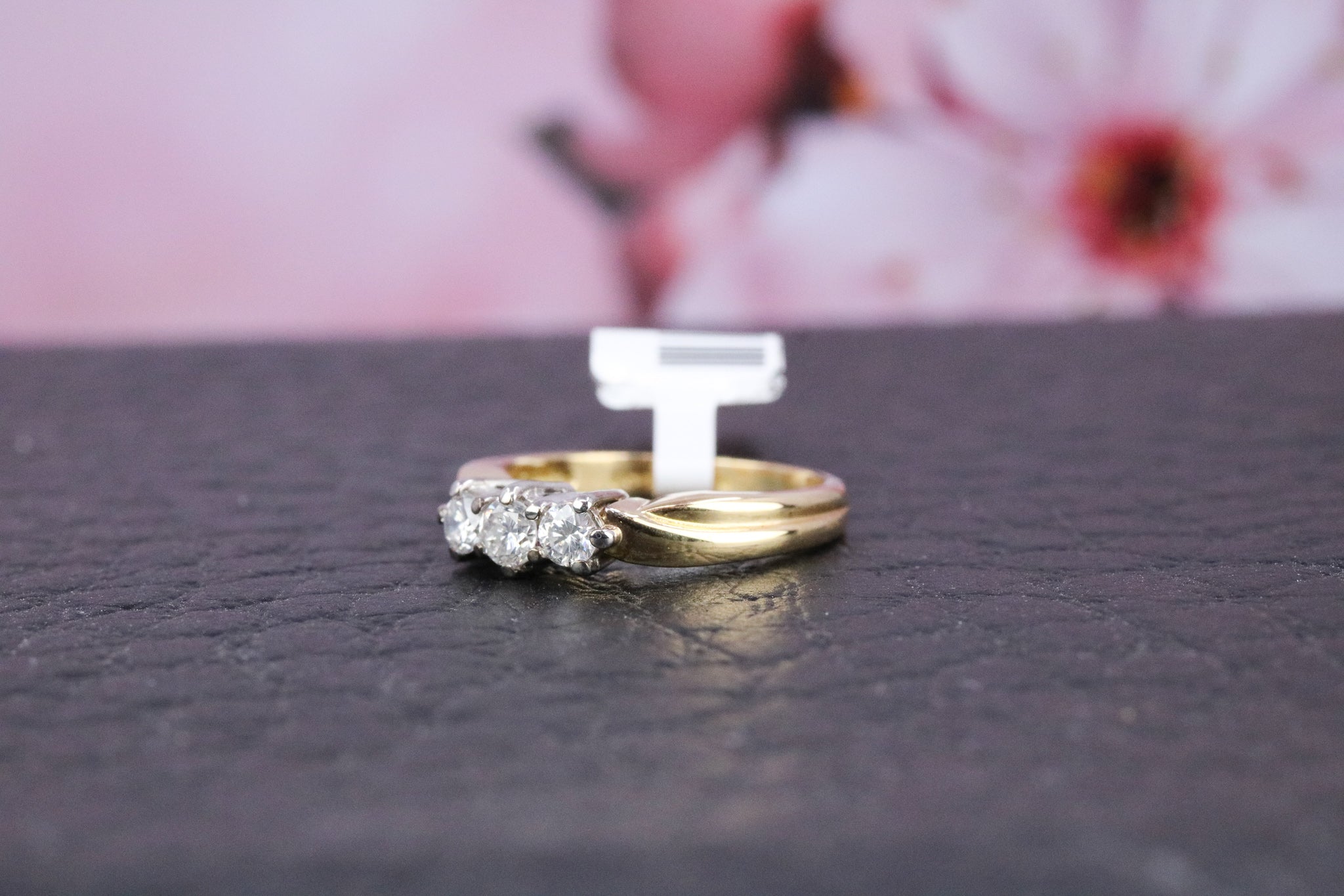 18ct Yellow Gold Diamond Ring - HJ2020 - Hallmark Jewellers Formby & The Jewellers Bench Widnes