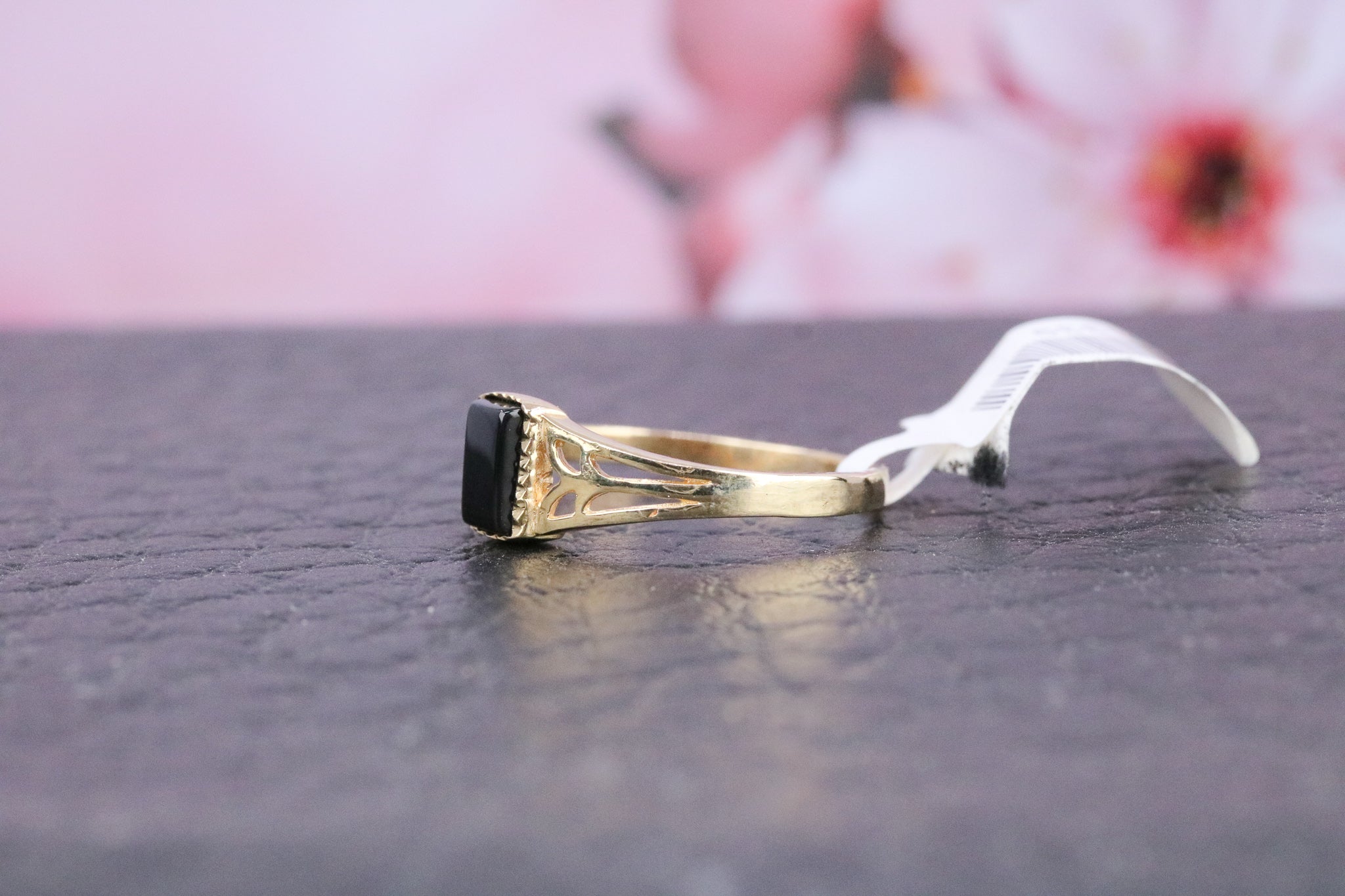 9ct Gold Onyx Ring - CO1339 - Hallmark Jewellers Formby & The Jewellers Bench Widnes