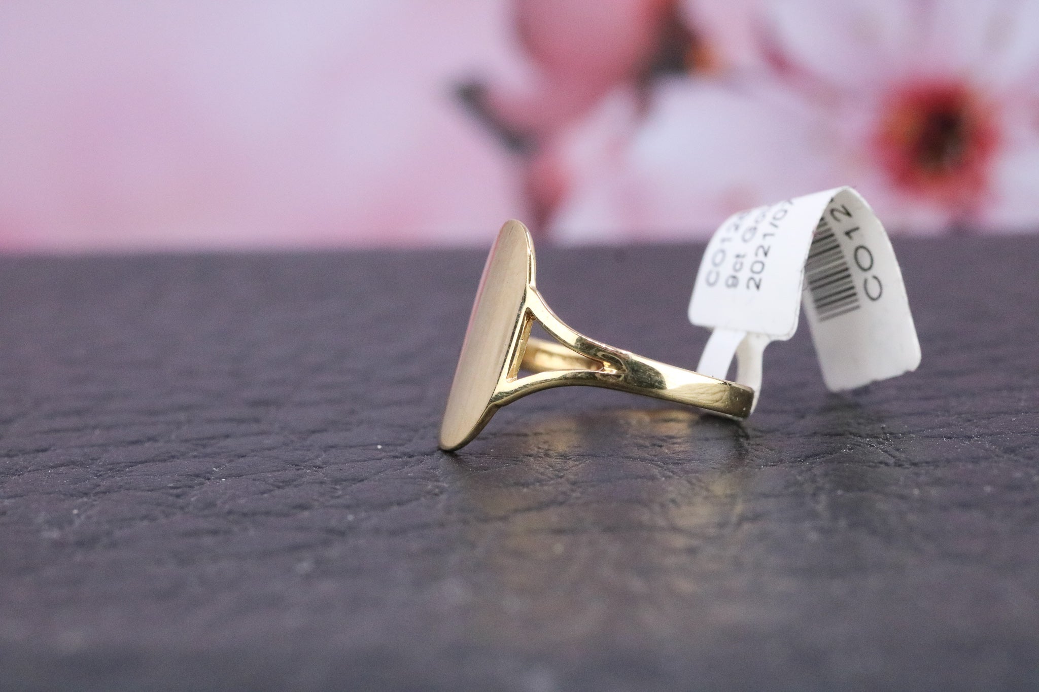 9ct gold Cygnet Ring - CO1267 - Hallmark Jewellers Formby & The Jewellers Bench Widnes