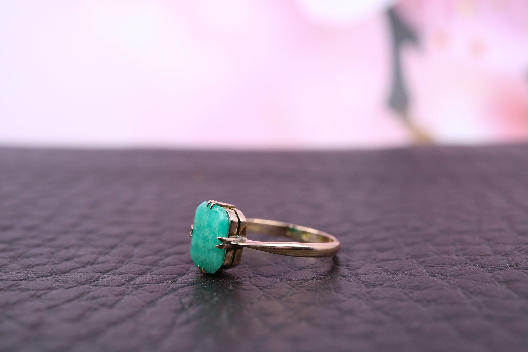 9ct Yellow Gold Ring - HJ2458 - Hallmark Jewellers Formby & The Jewellers Bench Widnes