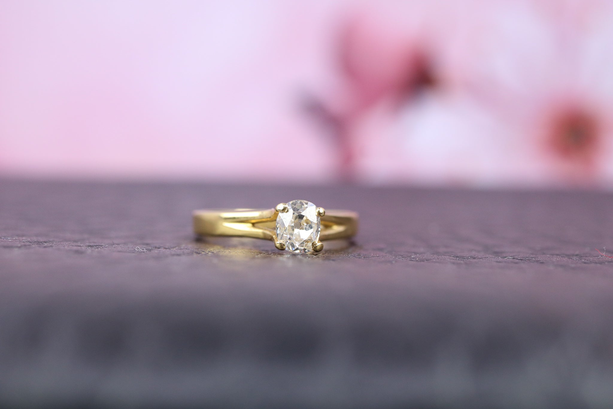 18ct Yellow Gold & Diamond Ring - W6007 - Hallmark Jewellers Formby & The Jewellers Bench Widnes