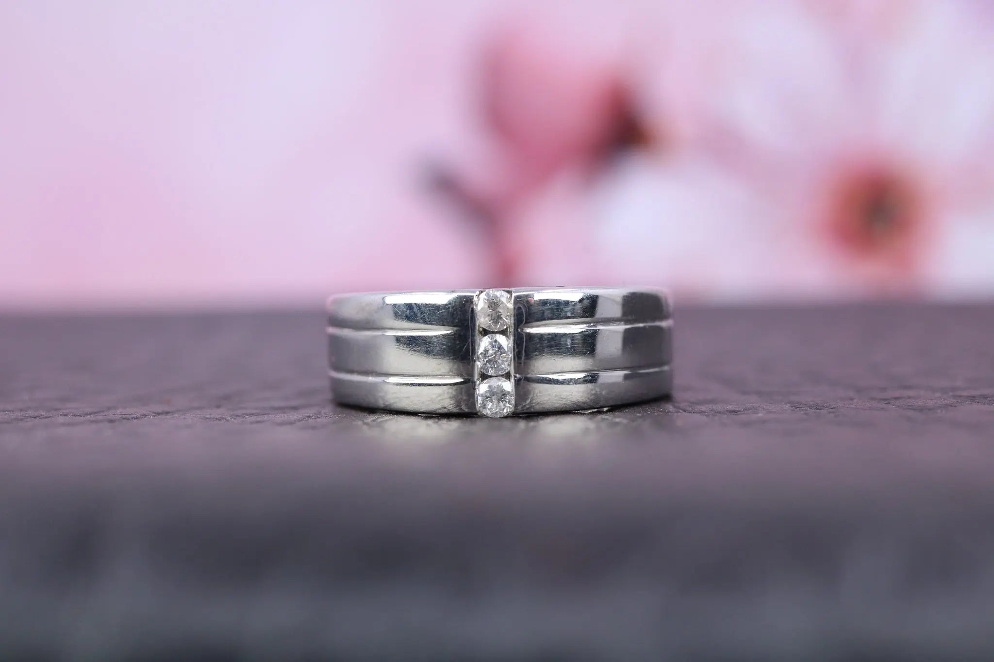 9ct White Gold & Diamond Ring - W6056 - Hallmark Jewellers Formby & The Jewellers Bench Widnes