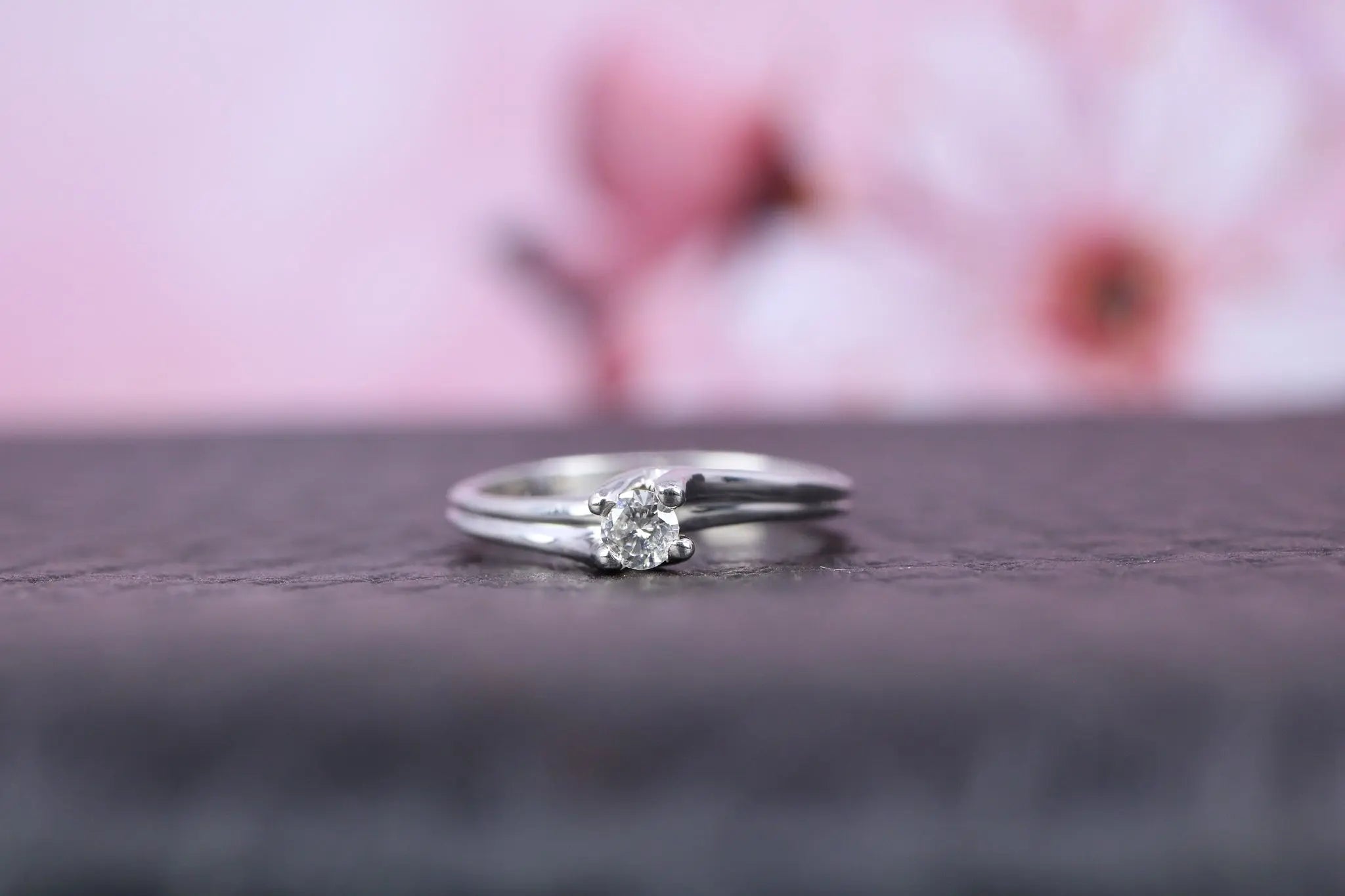 18ct White Gold & Diamond Ring - W6070 - Hallmark Jewellers Formby & The Jewellers Bench Widnes