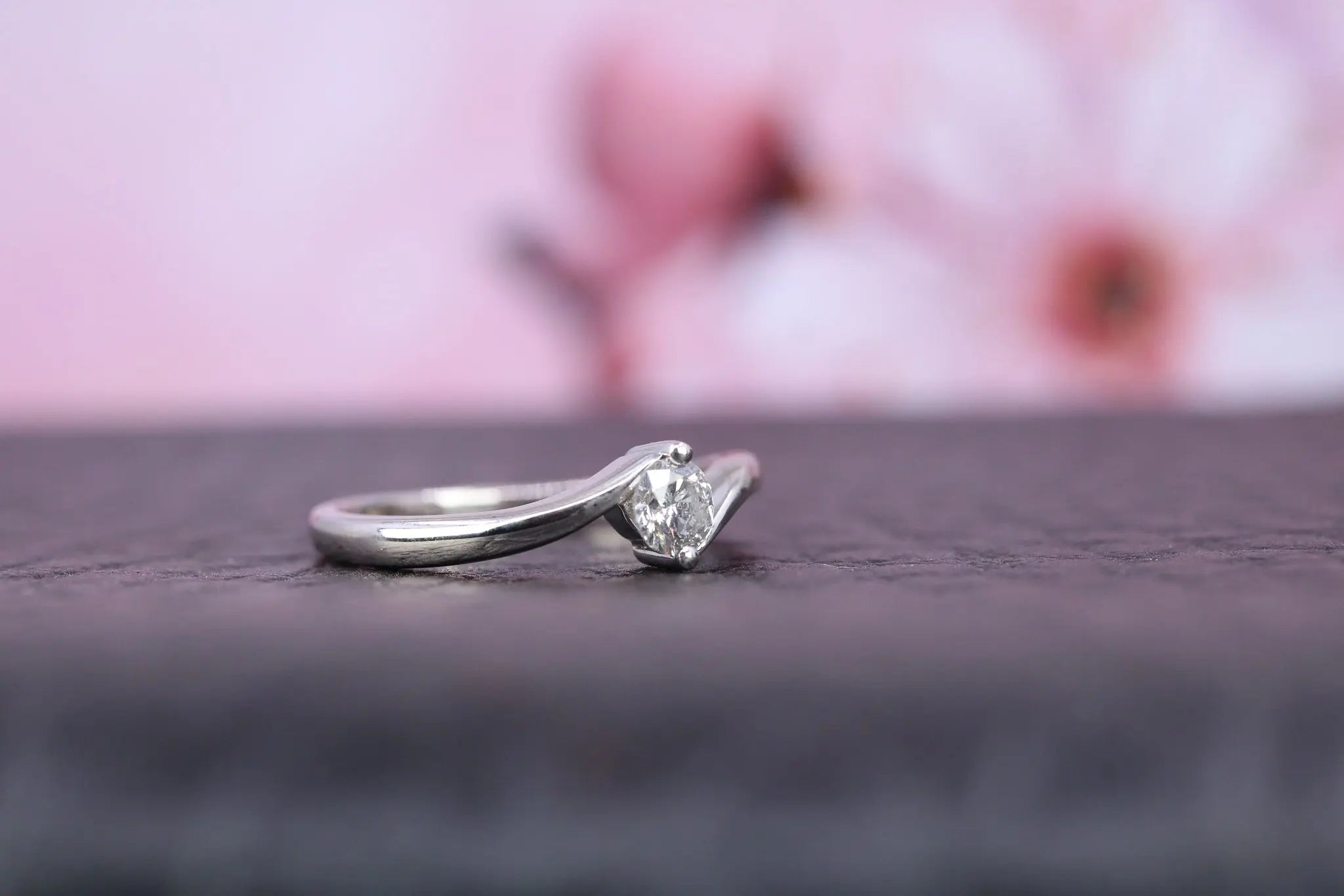 18ct White Gold & Diamond Ring - W6072 - Hallmark Jewellers Formby & The Jewellers Bench Widnes