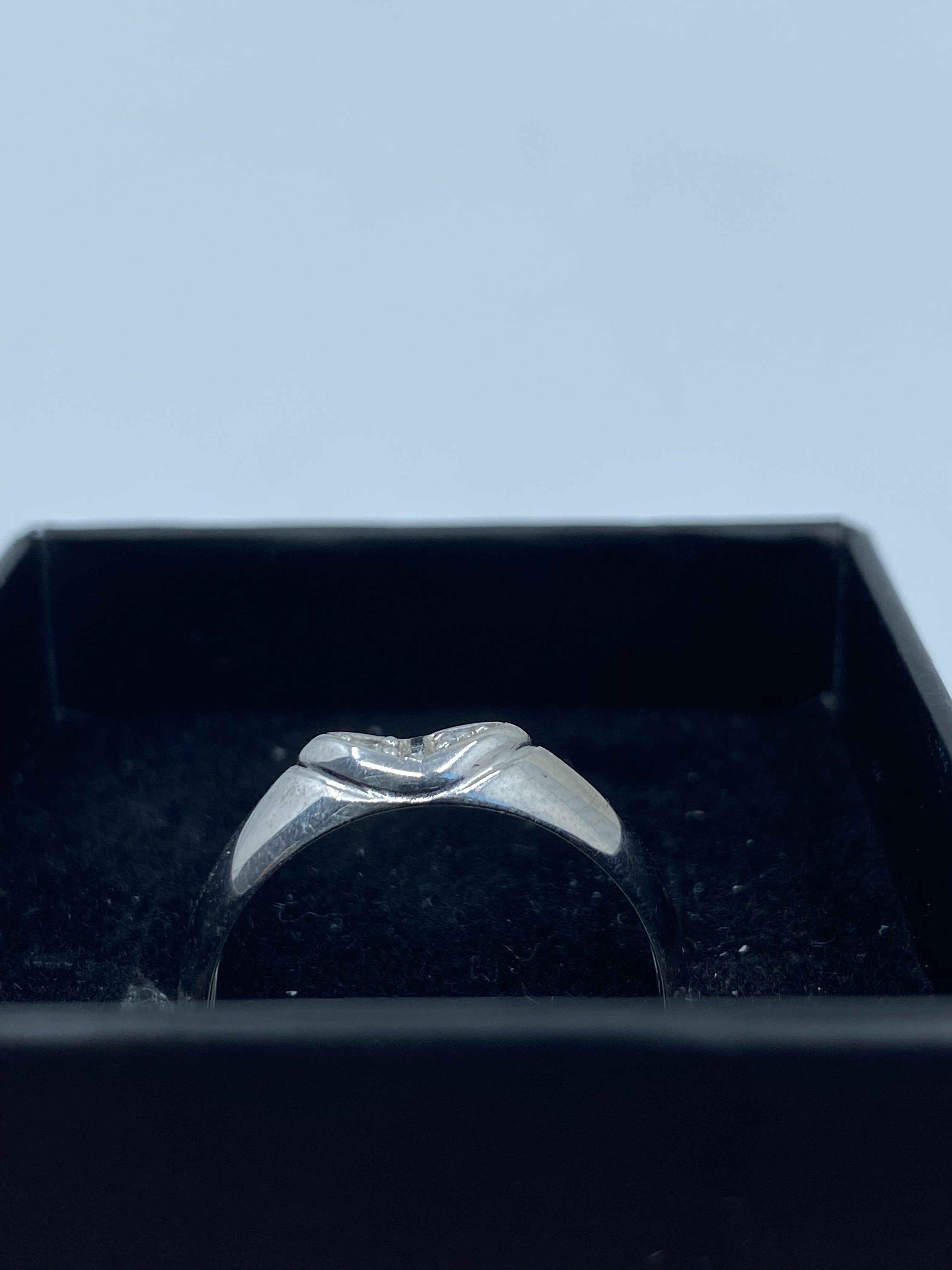 9ct White Gold & Diamond - HJ014 - Hallmark Jewellers Formby & The Jewellers Bench Widnes
