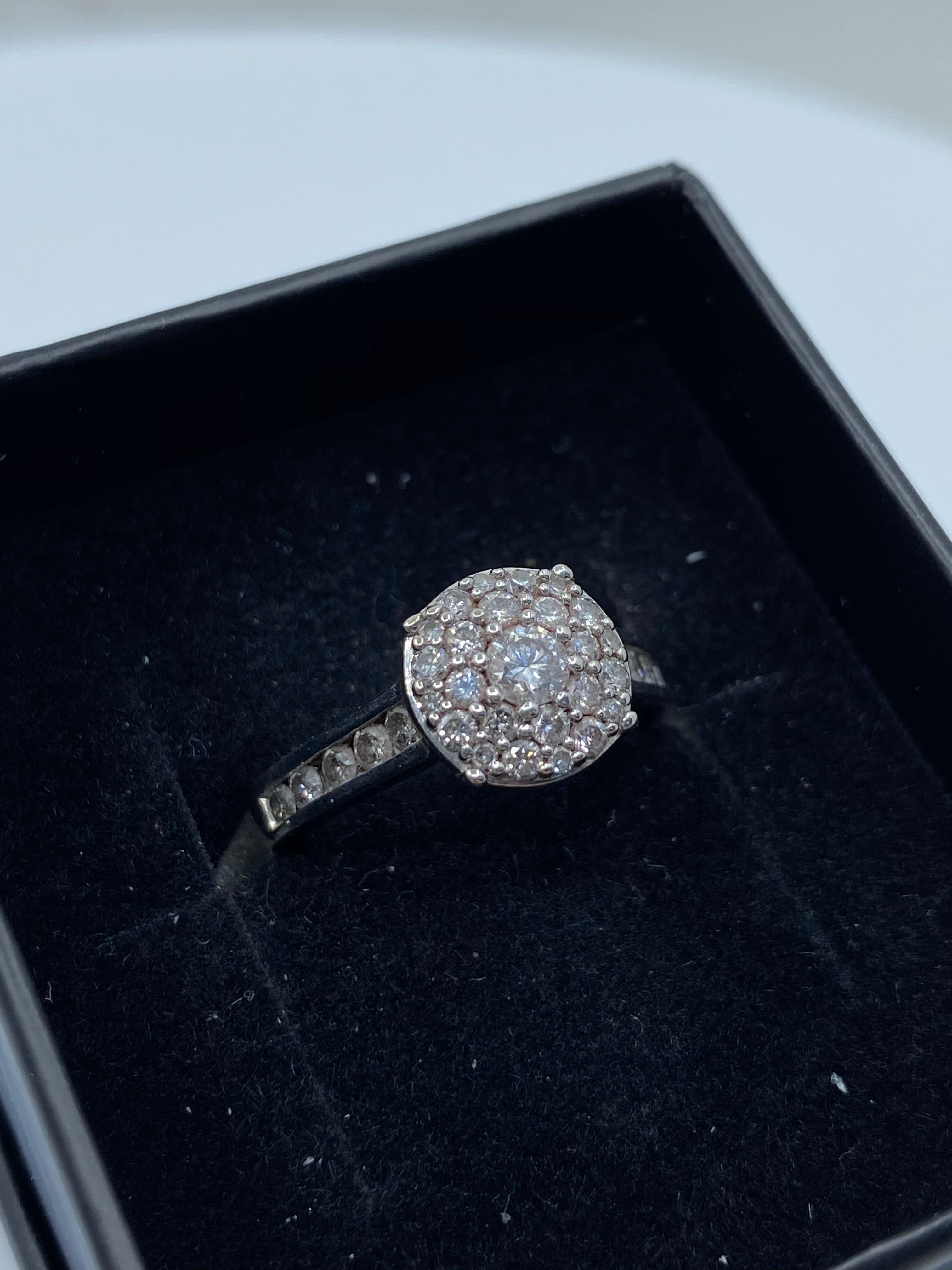 18ct White Gold & Diamond 0.73ct - HJ029 - Hallmark Jewellers Formby & The Jewellers Bench Widnes