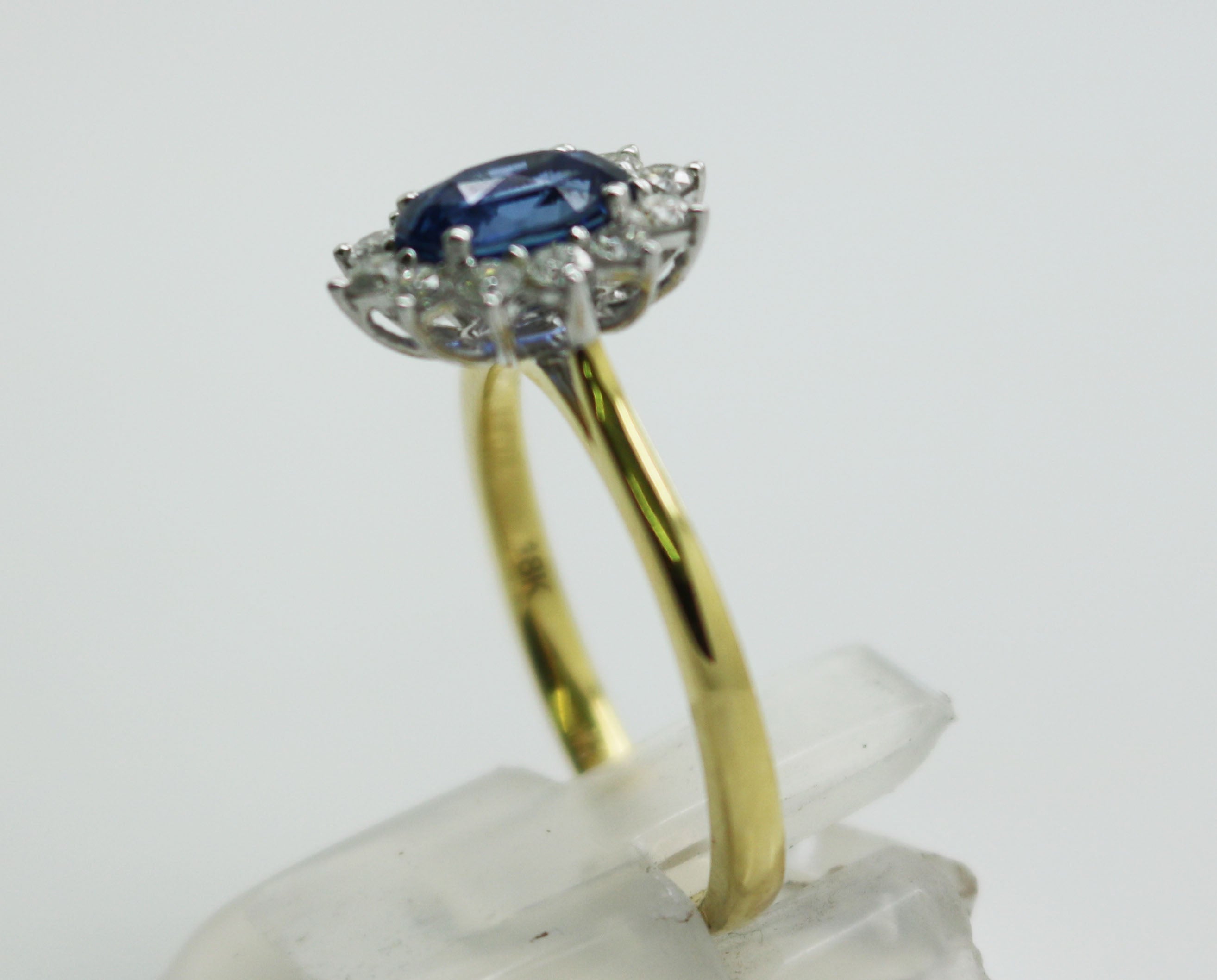 18ct Yellow Gold Diamond & Sapphire Cluster - DR4042 - Hallmark Jewellers Formby & The Jewellers Bench Widnes