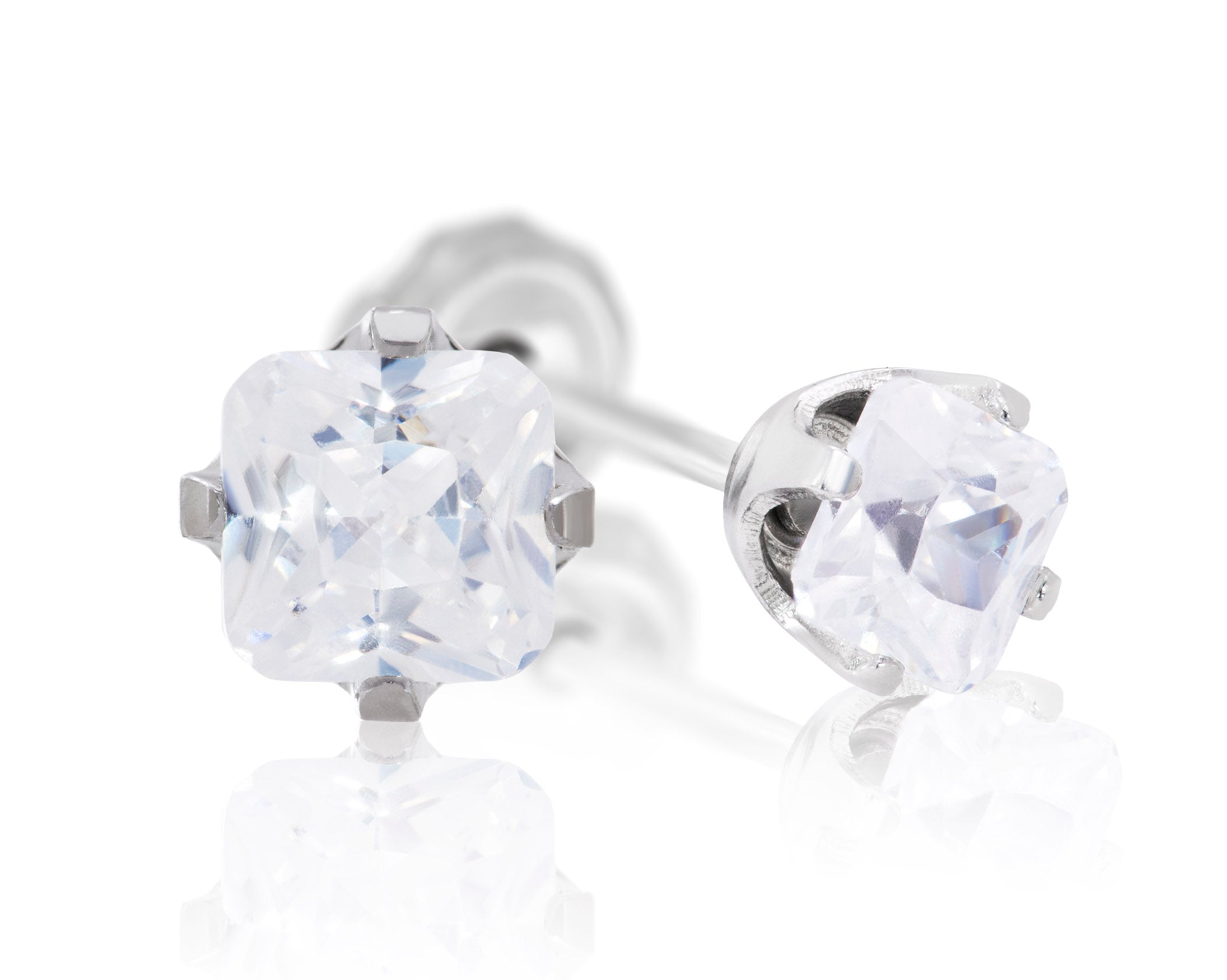 9ct White Gold 5mm Square CZ - 139T