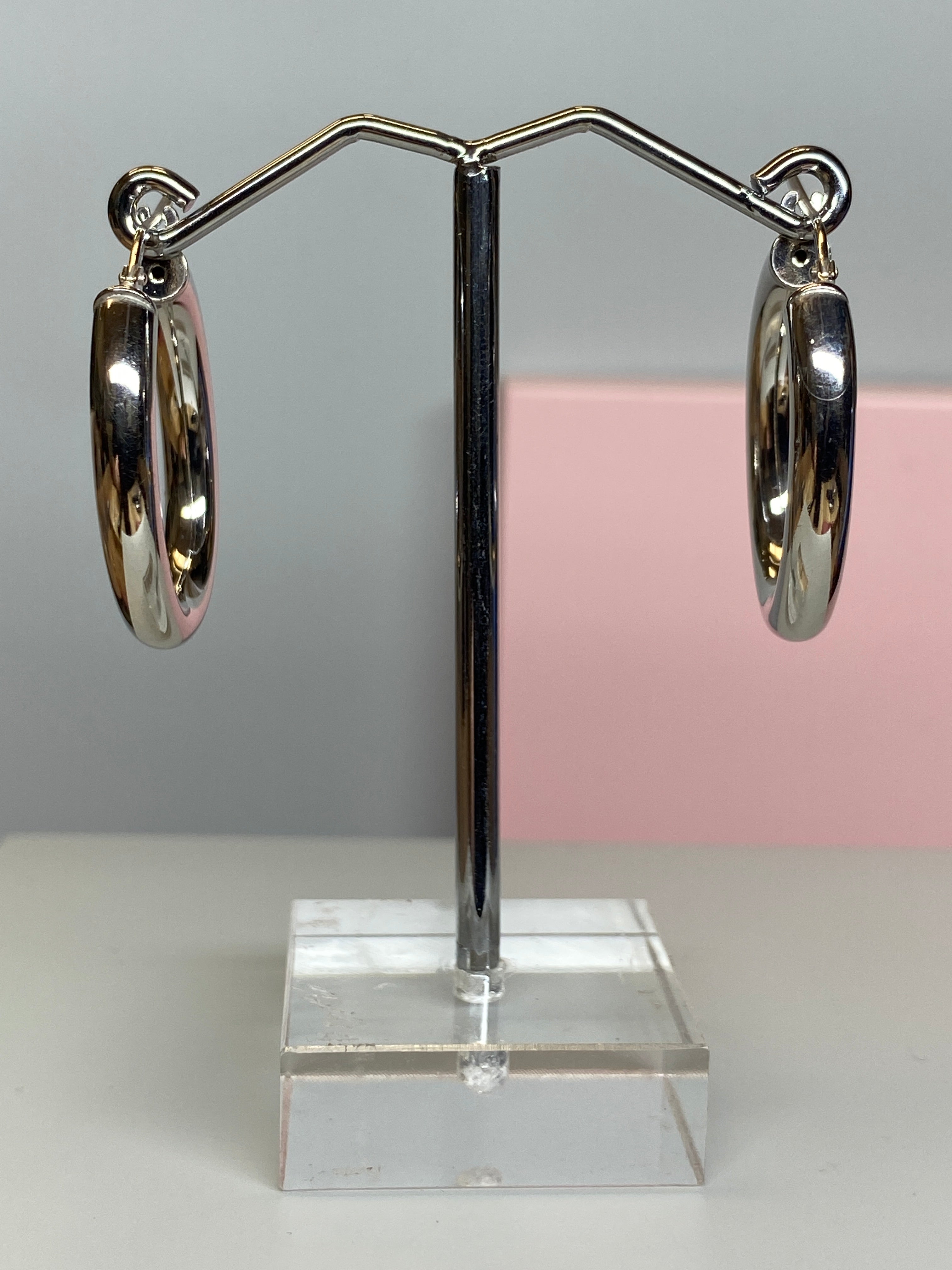 Sterling Silver Oval Hoop Earrings - Hallmark Jewellers Formby & The Jewellers Bench Widnes