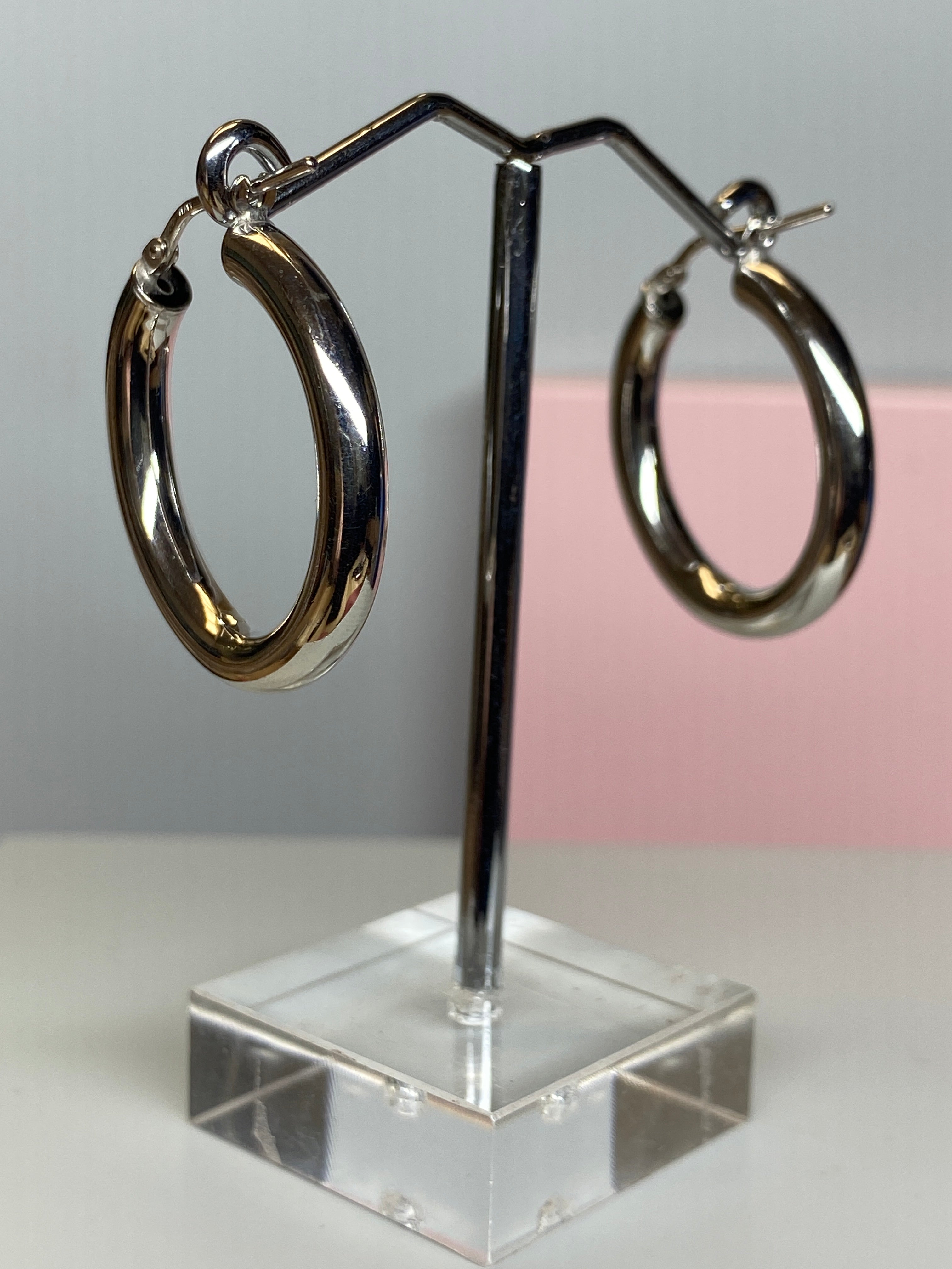 Sterling Silver Oval Hoop Earrings - Hallmark Jewellers Formby & The Jewellers Bench Widnes