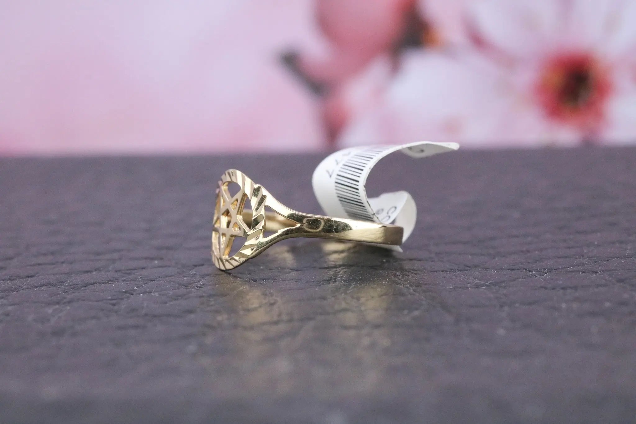 9ct Yellow Gold Ring - CO1477 - Hallmark Jewellers Formby & The Jewellers Bench Widnes