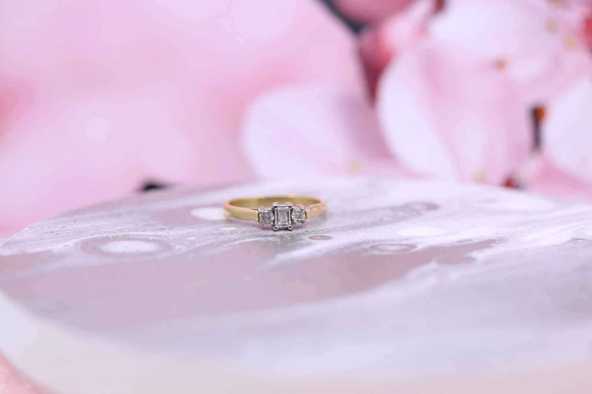 18ct Yellow Gold & Diamond Ring 0.33ct - W1844 - Hallmark Jewellers Formby & The Jewellers Bench Widnes