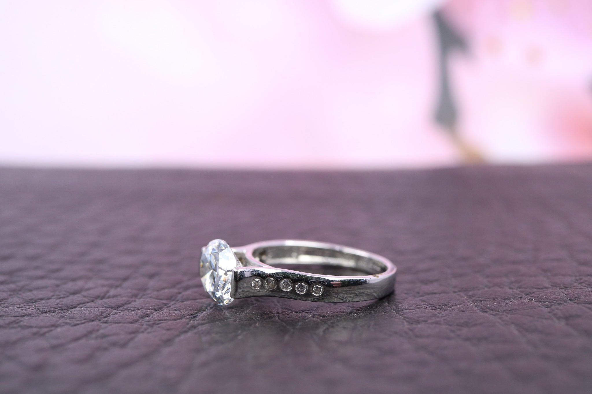 14ct White Gold & Cubic Zirconia Ring - HJ2465 - Hallmark Jewellers Formby & The Jewellers Bench Widnes