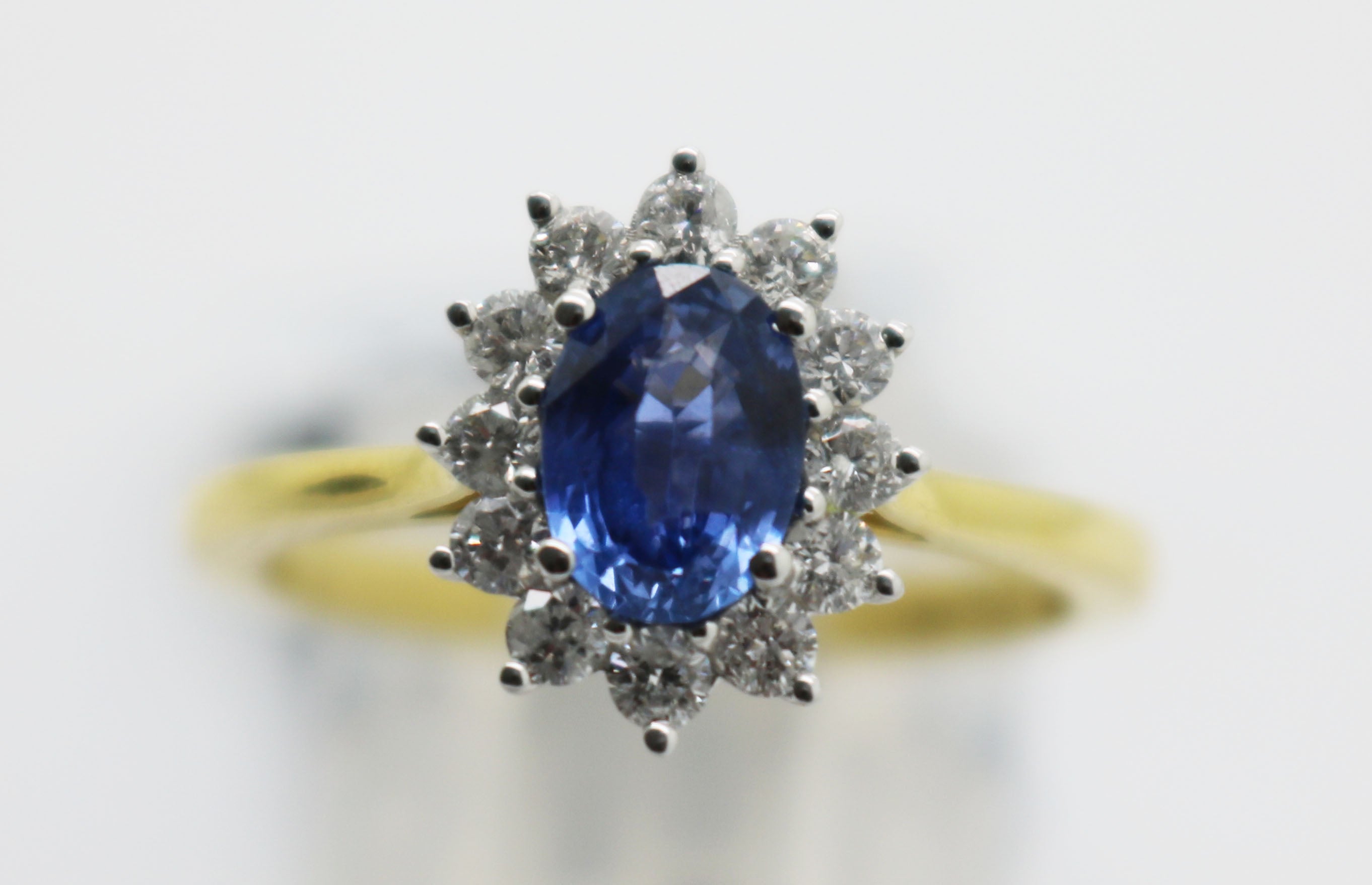 18ct Yellow Gold Diamond & Sapphire Cluster - DR4042 - Hallmark Jewellers Formby & The Jewellers Bench Widnes